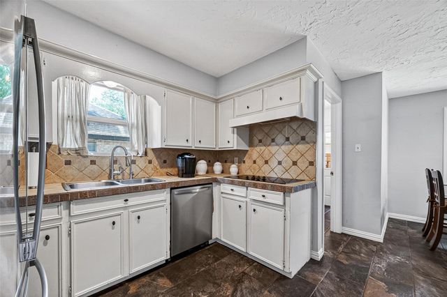 7714 Bideford Lane, Houston, TX 77070