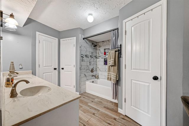 7714 Bideford Lane, Houston, TX 77070