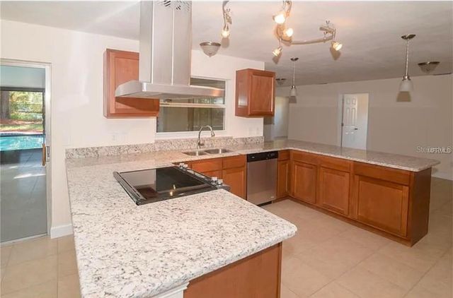 100 HUNTSWOOD COURT, Longwood, FL 32750