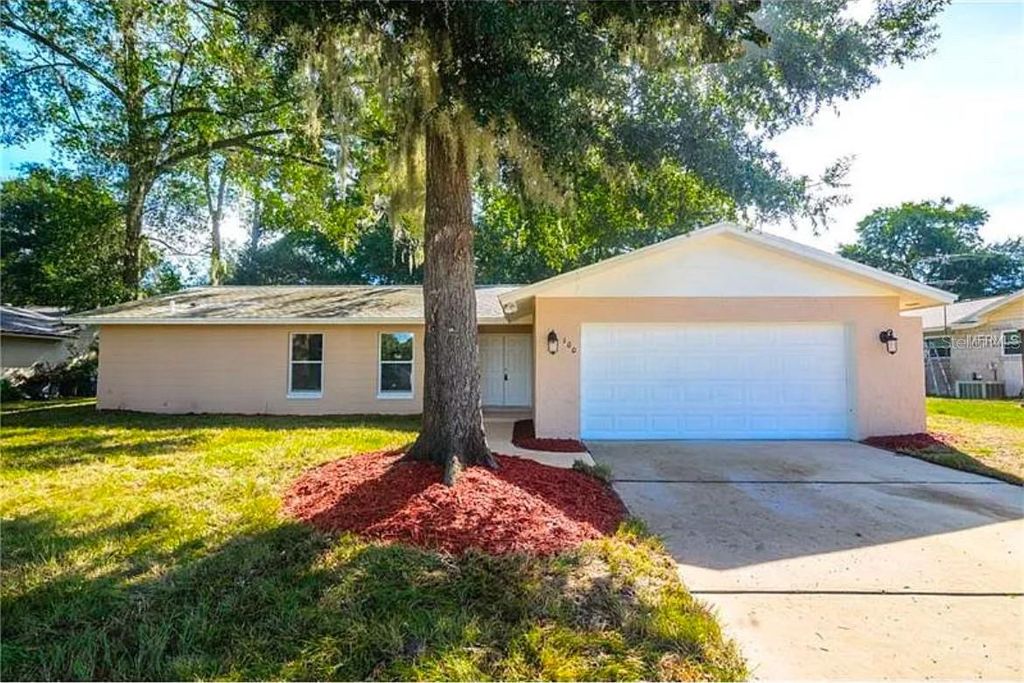 100 HUNTSWOOD COURT, Longwood, FL 32750