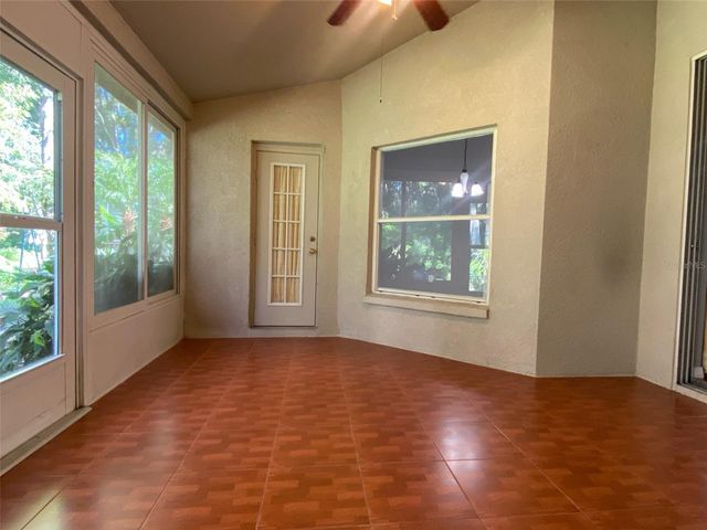 10542 SAN TRAVASO DRIVE, Tampa, FL 33647