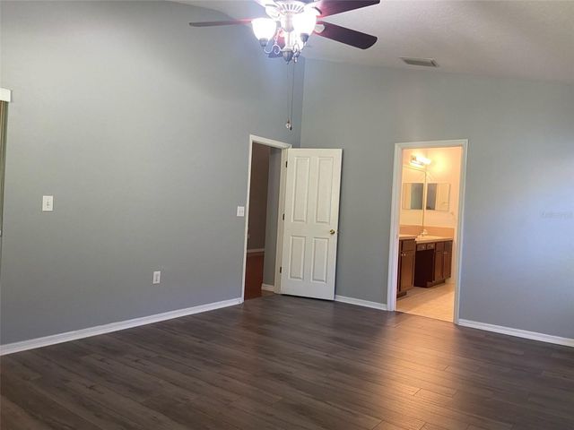 10542 SAN TRAVASO DRIVE, Tampa, FL 33647