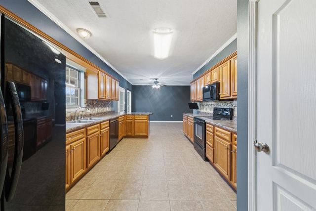 63 Vilsonia Way, Vilonia, AR 72173