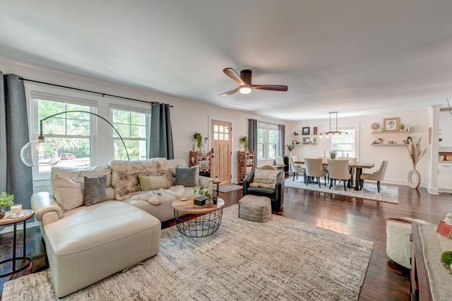 128 Paul Drive, Summerville, SC 29483