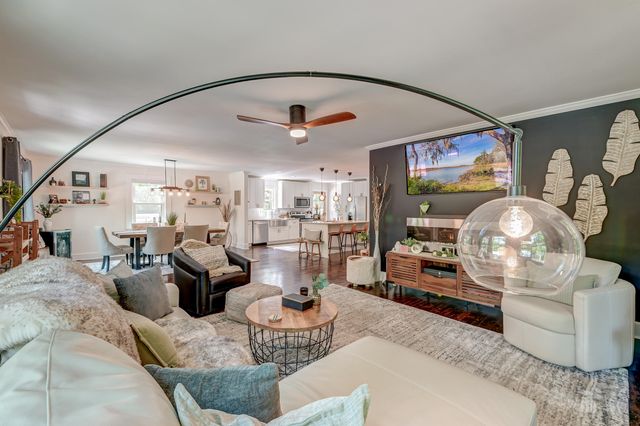 128 Paul Drive, Summerville, SC 29483