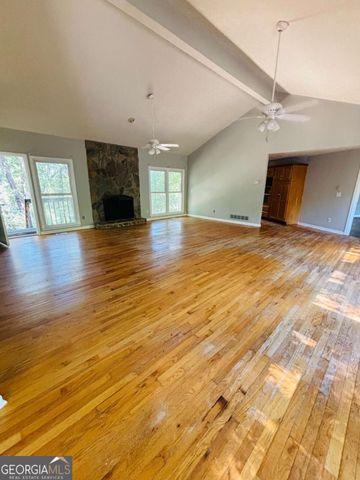 4715 Barnes Court, Loganville, GA 30052
