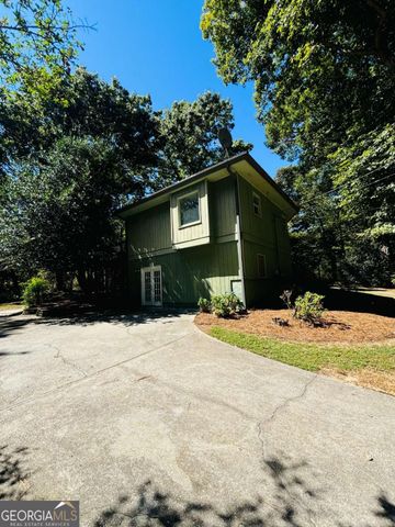 4715 Barnes Court, Loganville, GA 30052