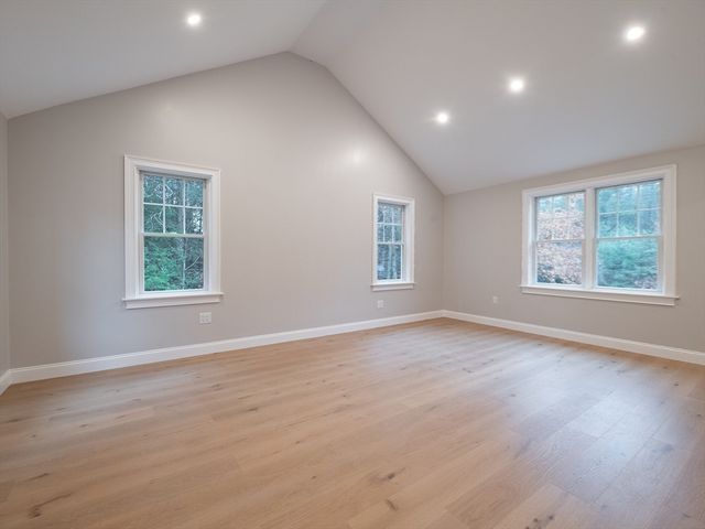 10 Penstock Ln, Marshfield, MA 02050