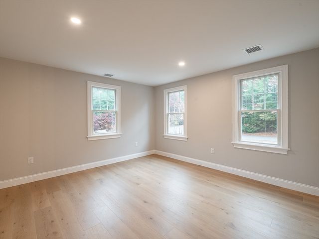 10 Penstock Ln, Marshfield, MA 02050