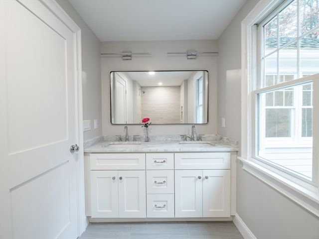 10 Penstock Ln, Marshfield, MA 02050