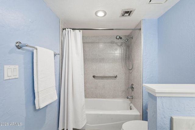 653 E BATES Street, Mesa, AZ 85203