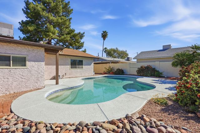 653 E BATES Street, Mesa, AZ 85203