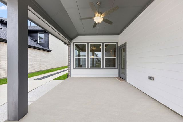 1907 Mitchell Drive, Van Alstyne, TX 75495