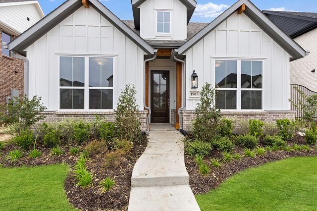 1907 Mitchell Drive, Van Alstyne, TX 75495