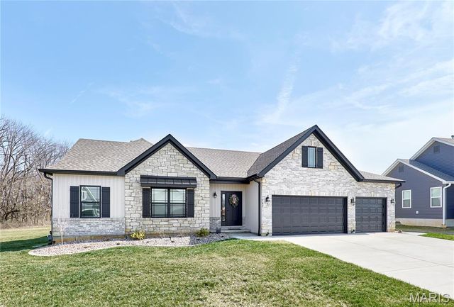 142 Crabapple School Court, Moscow Mills, MO 63362