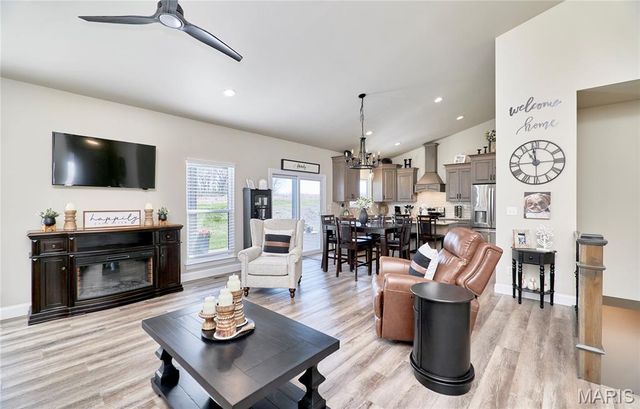 142 Crabapple School Court, Moscow Mills, MO 63362