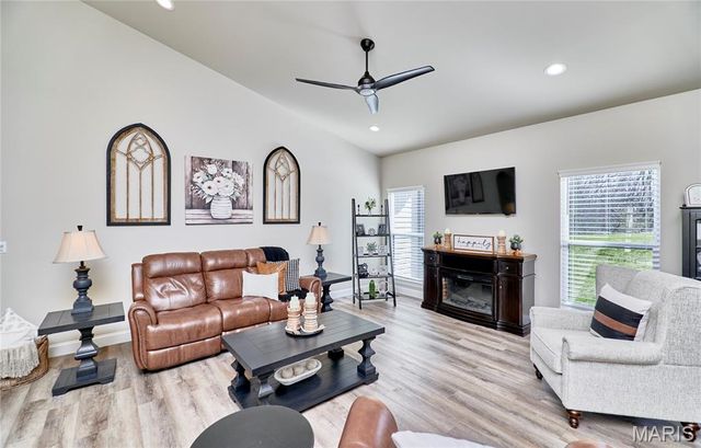 142 Crabapple School Court, Moscow Mills, MO 63362