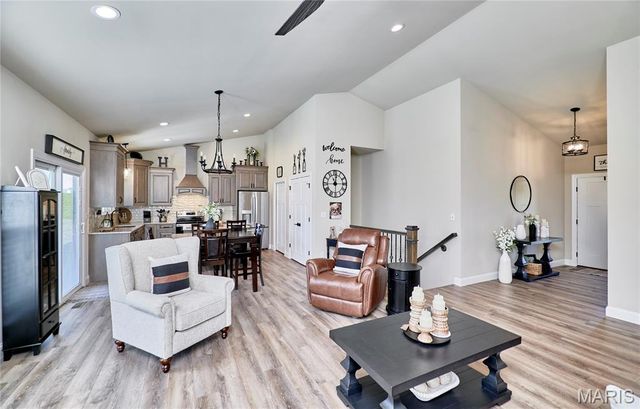 142 Crabapple School Court, Moscow Mills, MO 63362