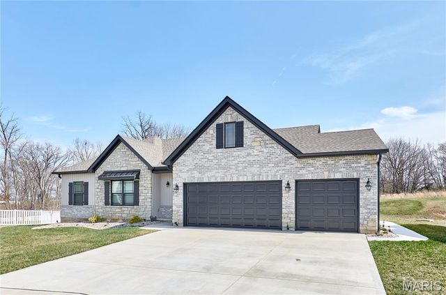 142 Crabapple School Court, Moscow Mills, MO 63362