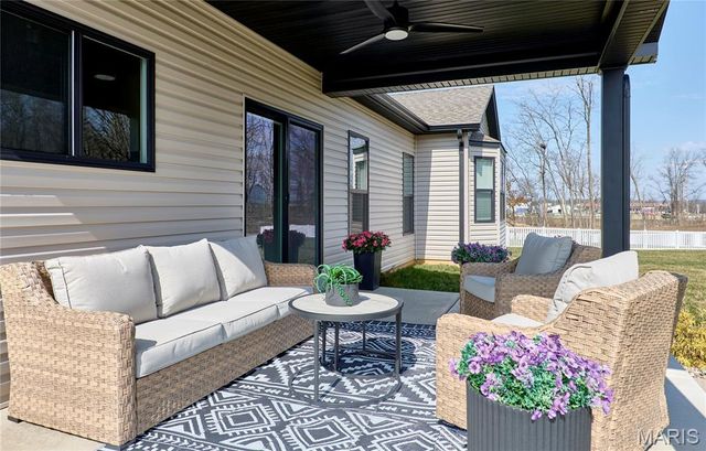 142 Crabapple School Court, Moscow Mills, MO 63362