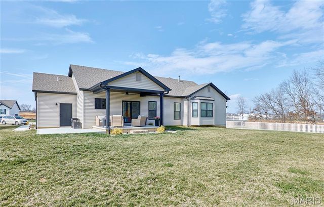 142 Crabapple School Court, Moscow Mills, MO 63362