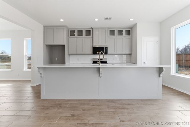 4912 N Walnut Avenue, Broken Arrow, OK 74012