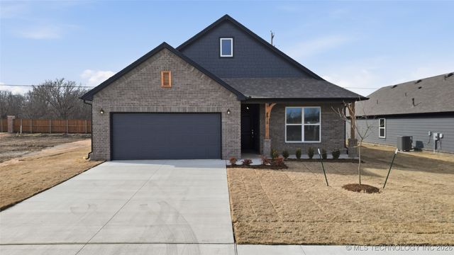 4912 N Walnut Avenue, Broken Arrow, OK 74012