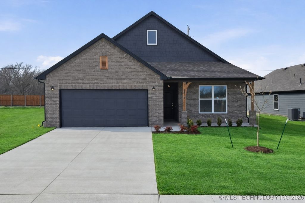 4912 N Walnut Avenue, Broken Arrow, OK 74012