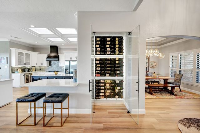 8301 Glasgow Dr, Midland, TX 79707