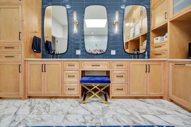 8301 Glasgow Dr, Midland, TX 79707