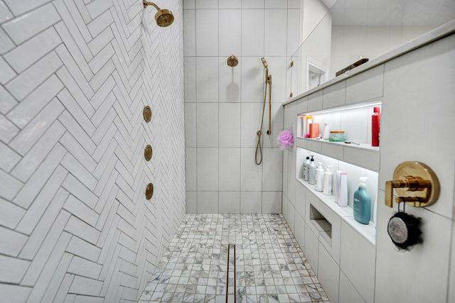 8301 Glasgow Dr, Midland, TX 79707