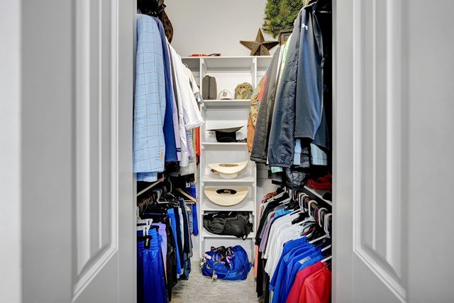 8301 Glasgow Dr, Midland, TX 79707