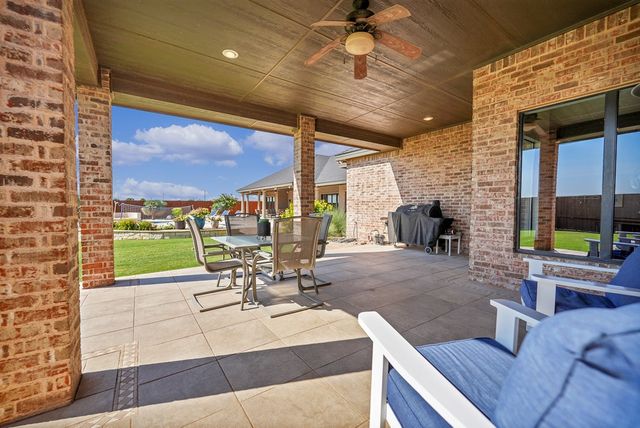 8301 Glasgow Dr, Midland, TX 79707