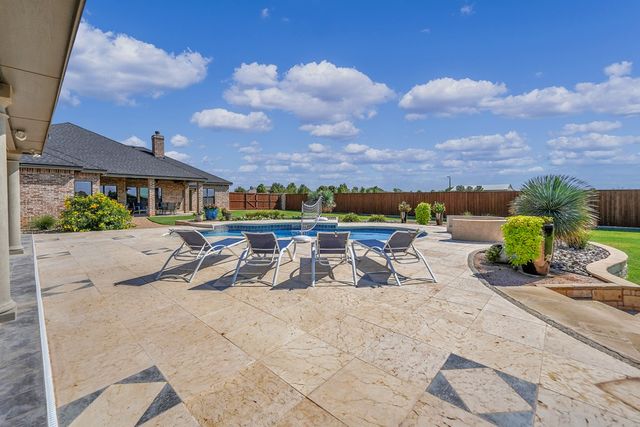 8301 Glasgow Dr, Midland, TX 79707