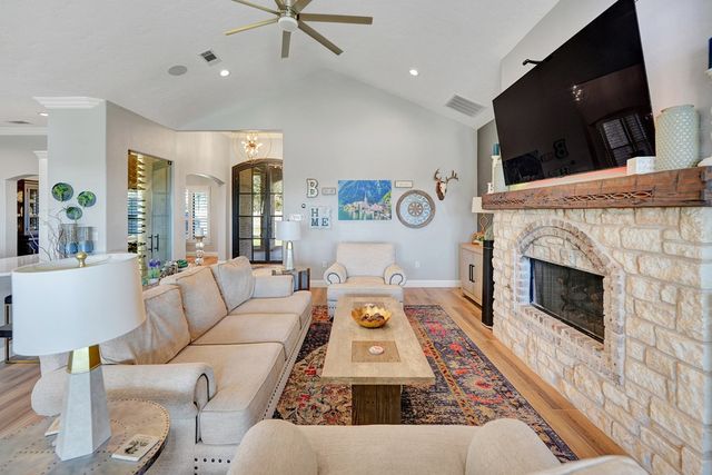 8301 Glasgow Dr, Midland, TX 79707