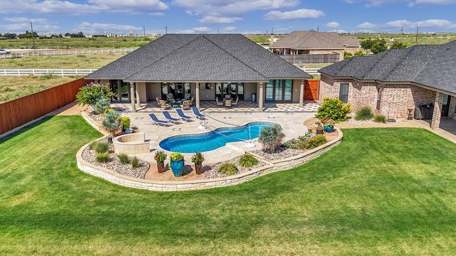8301 Glasgow Dr, Midland, TX 79707