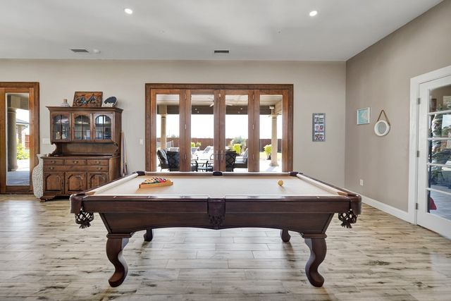 8301 Glasgow Dr, Midland, TX 79707