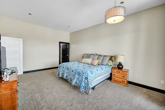 8301 Glasgow Dr, Midland, TX 79707