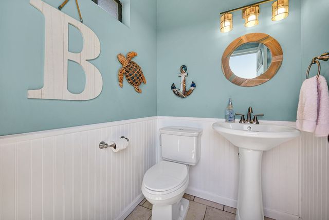 8301 Glasgow Dr, Midland, TX 79707