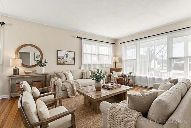 8228 Rutledge Street, Merrillville, IN 46410