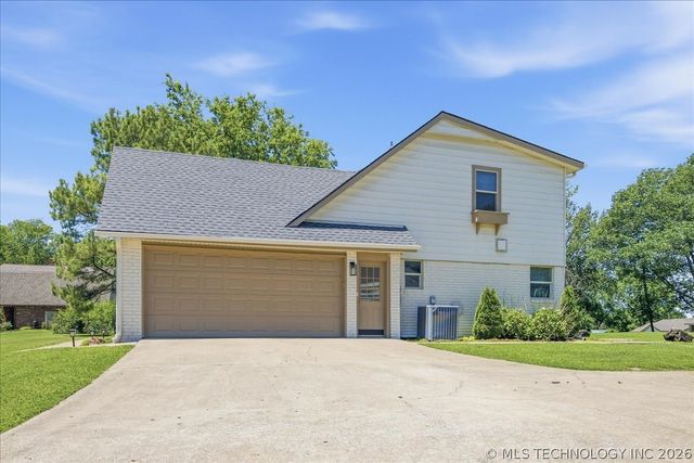 18013 E 93rd Street North, Owasso, OK 74055