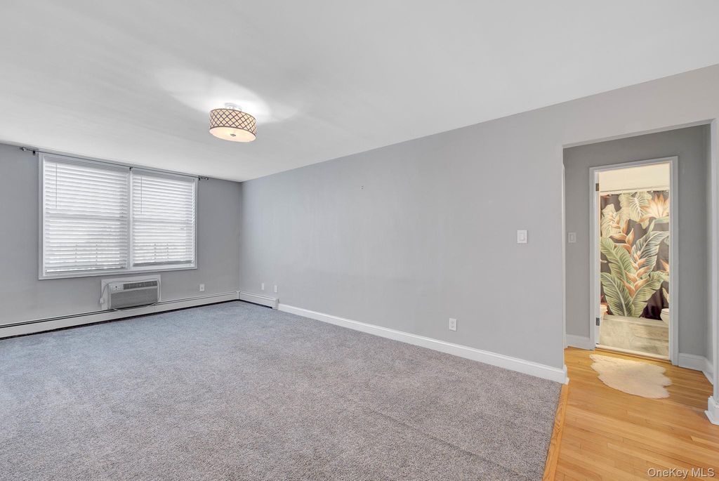 54-40 Little Neck Parkway 6M, Little Neck, NY 11362 — photo 5