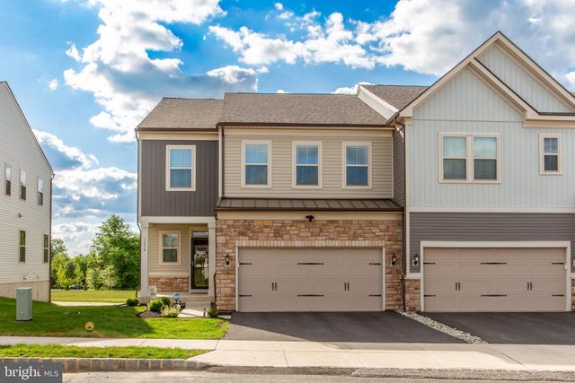 1006 MARQUIS LN, Jamison, PA 18929