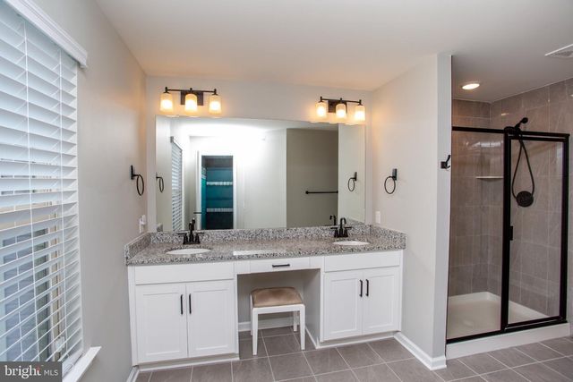 1006 MARQUIS LN, Jamison, PA 18929