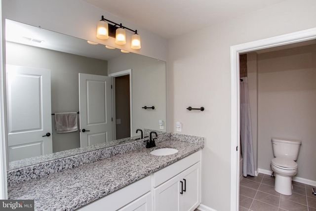 1006 MARQUIS LN, Jamison, PA 18929