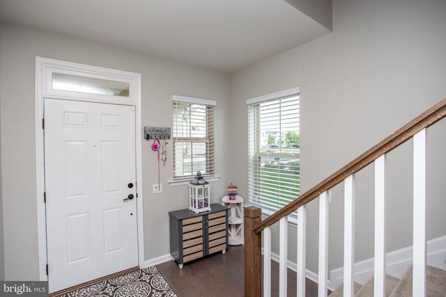 1006 MARQUIS LN, Jamison, PA 18929
