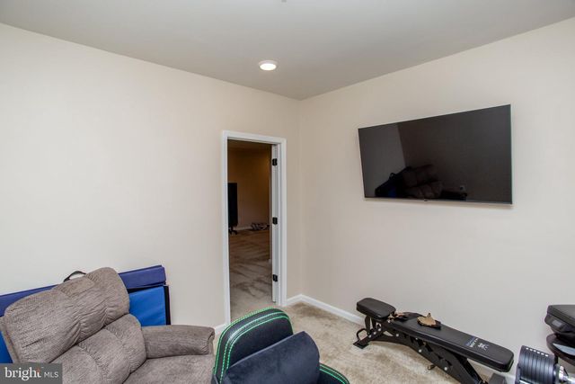 1006 MARQUIS LN, Jamison, PA 18929