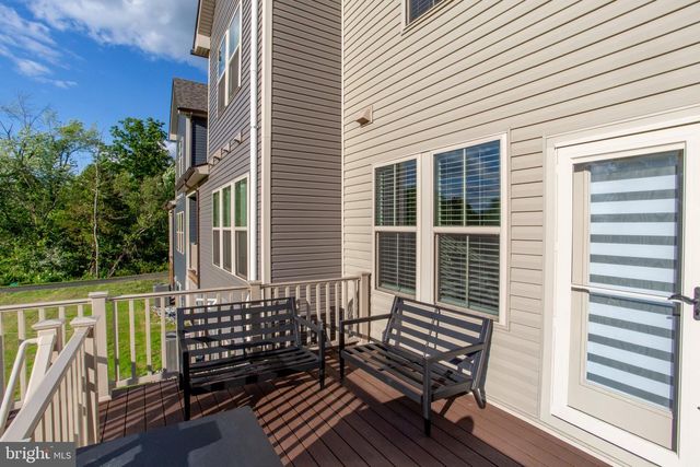 1006 MARQUIS LN, Jamison, PA 18929
