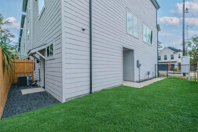 5703B Balbo Street, Houston, TX 77091