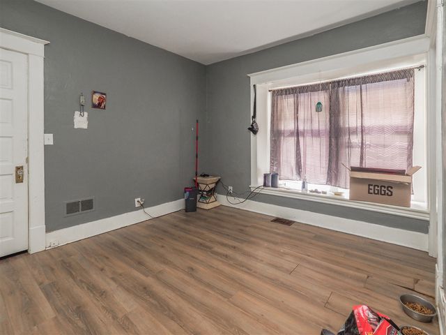 922 S Park Street, Kalamazoo, MI 49001